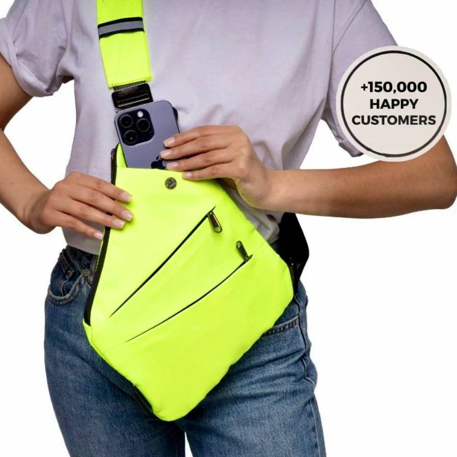 FanTom™ Anti-Theft Travel Bag